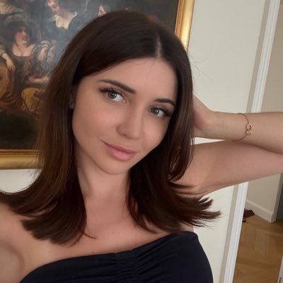 sara's profile picture