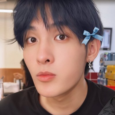 𝐧𝐚𝐲🍂's profile picture