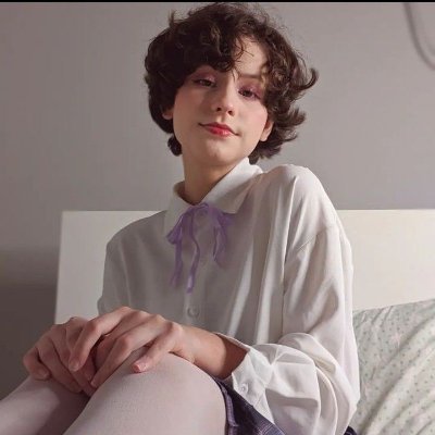 r_eo19's profile picture