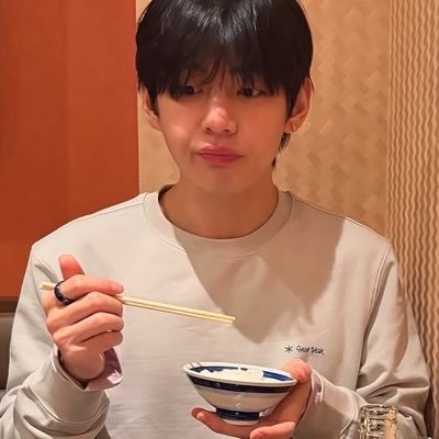 thvchapters's profile picture