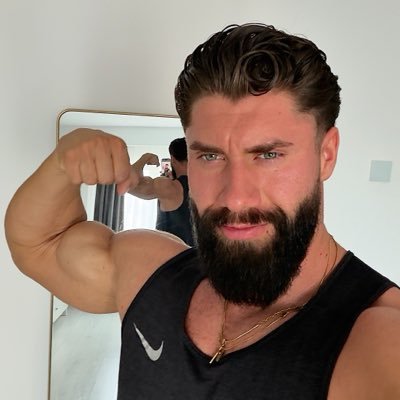 Master Roman Shark 💸's profile picture