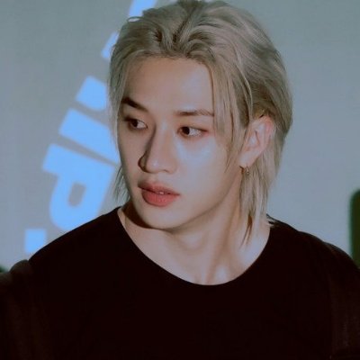 𝑡's profile picture