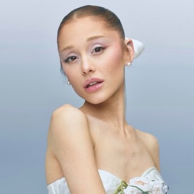 Arianators HQ's profile picture
