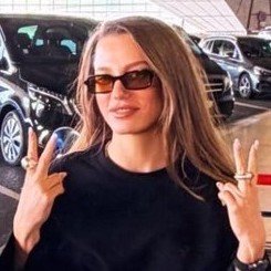 cinnamonpieroll's profile picture