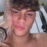 AA Ayron profil fotoğrafı