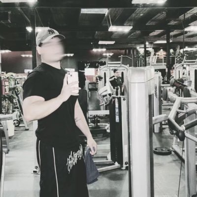 Toy Toy🧸's profile picture