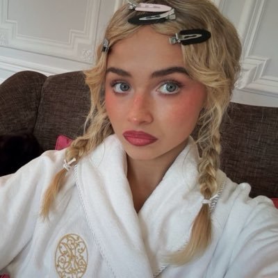 lizzy, filha dos percabeth Ψ's profile picture