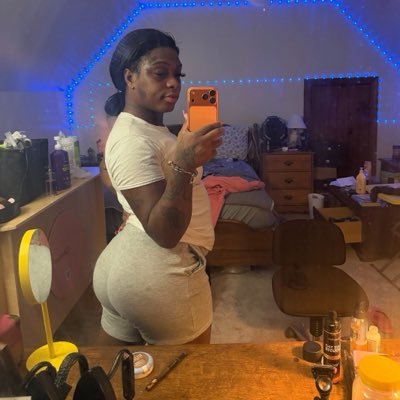 TattedupTgirl's profile picture