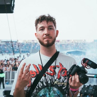 DebatingHipHop_'s profile picture