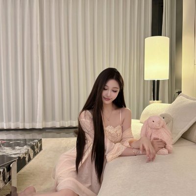 StepmomWith's profile picture