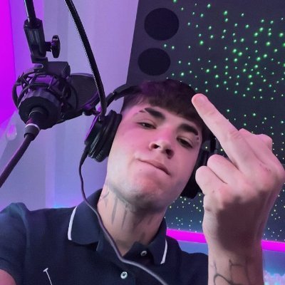 lemonsqueezeej's profile picture