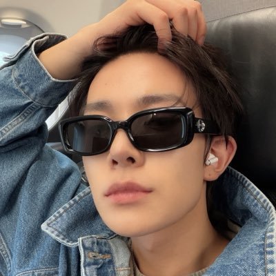 ev.'s profile picture