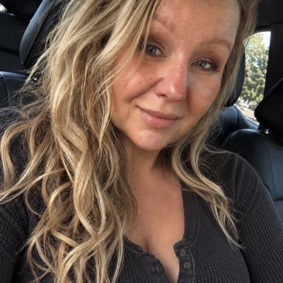 IllyNOTLilly's profile picture