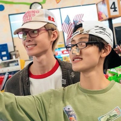 playcortis's profile picture