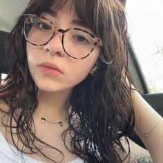 Lari LIVES's profile picture