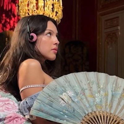 saintroseys's profile picture