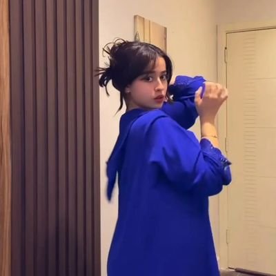 hly9yr's profile picture