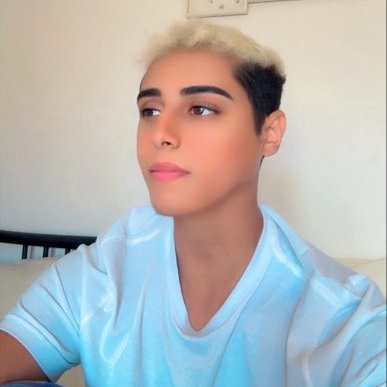 ميكي🩷 الاحد برجع الرياض😎's profile picture