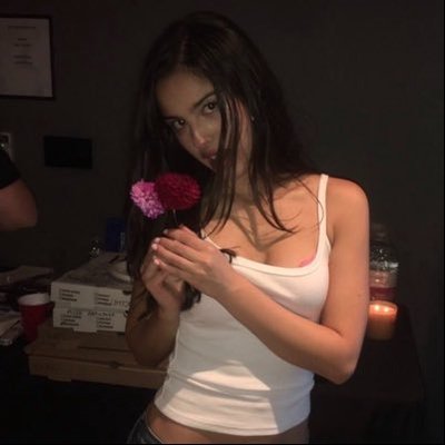 newrqmanticss's profile picture
