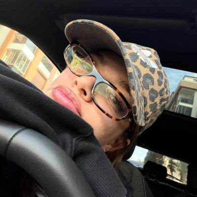 fevziyemia's profile picture