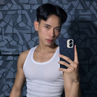 Ah Marine's profile picture