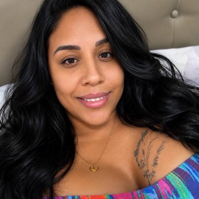 💄 𝑳 𝑶 𝑹 𝑬 𝑵 𝑨 👄's profile picture