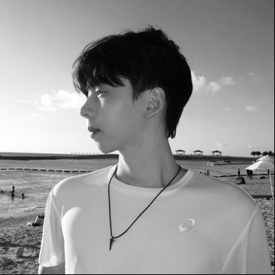Y's profile picture