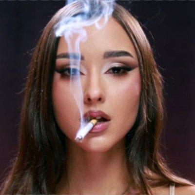 NicotineLadiesX's profile picture