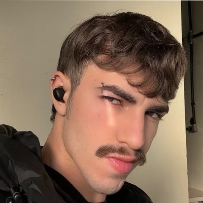 Gus filho da ariana ꕤ's profile picture
