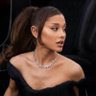 john saw ariana 7/9 ꕤ 的头像
