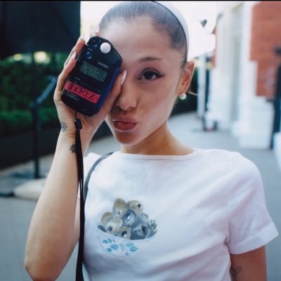 marie 𝜗𝜚's profile picture