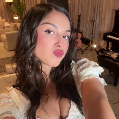 Olivia Forever ୨ৎ's profile picture