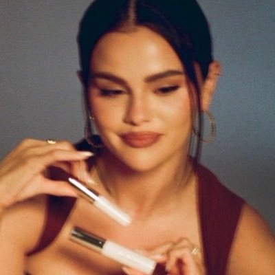 ourselenasg's profile picture