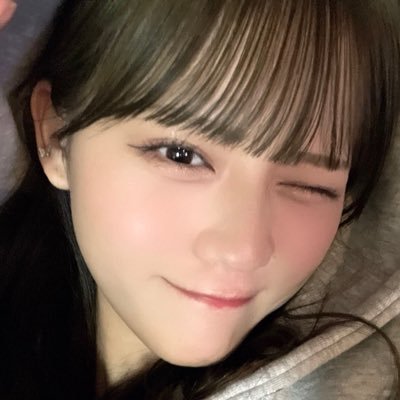 f's profile picture