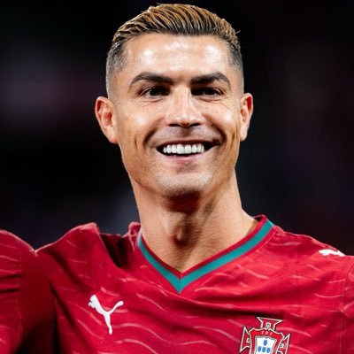 EbraCezsay's profile picture