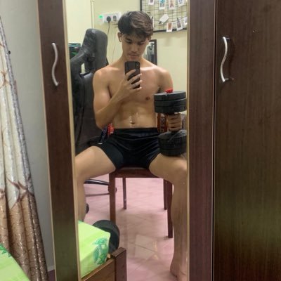 wxyi's profile picture