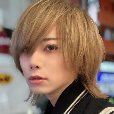 xiarnInjw68EJvQ's profile picture