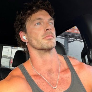 holystudd's profile picture
