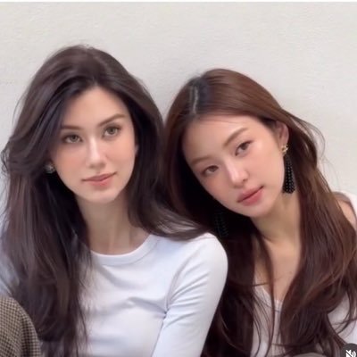 LenaMiuLines's profile picture