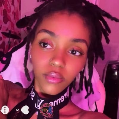 Sashaeccentric๐'s profile picture