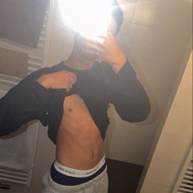 LilMysterio's profile picture