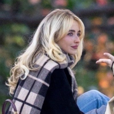 wickedlydovee's profile picture