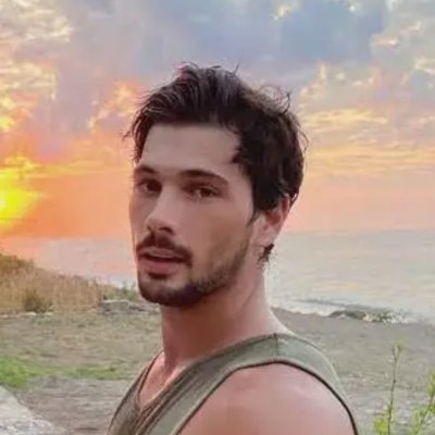 zvutsrqponml's profile picture