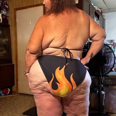 Mystical curves's profile picture