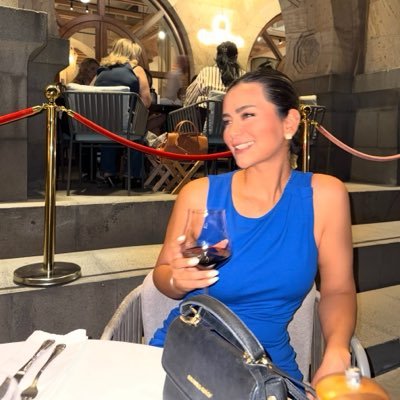 metheredwine's profile picture