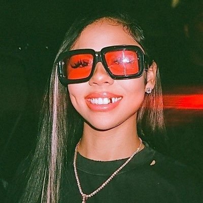 ctrlamyrah's profile picture
