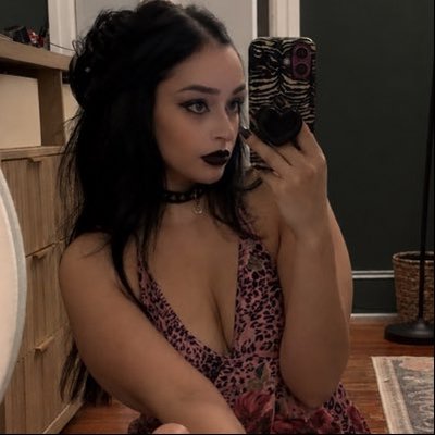 Mia Hart's profile picture
