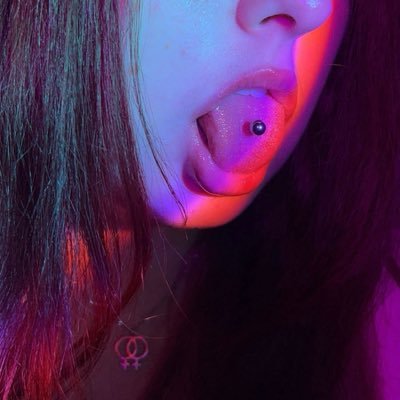 urloverty's profile picture