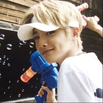 love4yji's profile picture