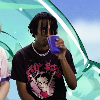 liljay8k's profile picture